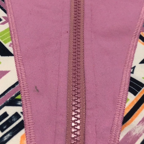 Ivivva jacket. - Picture 2 of 8